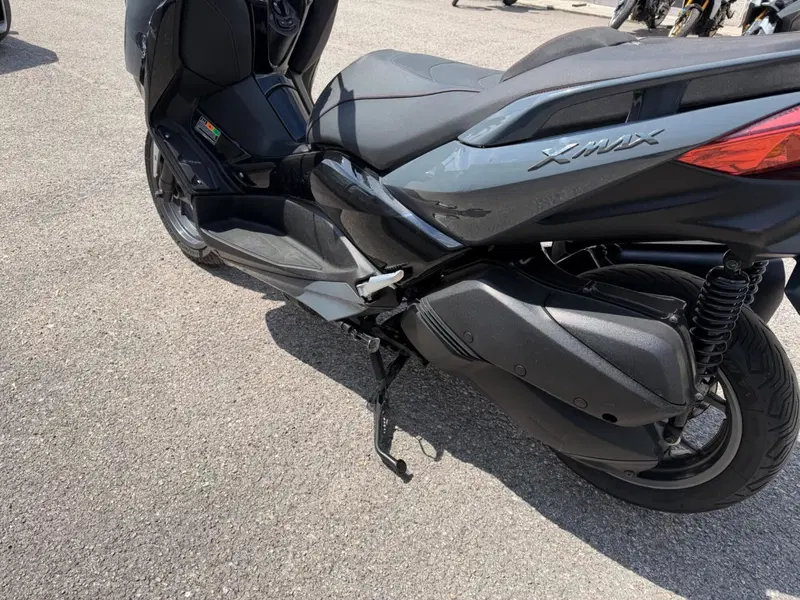 Yamaha X-Max 300 Tech Max (2021 - 24) (4)
