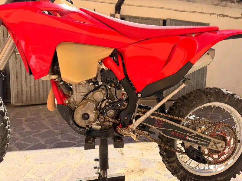 GASGAS EC 250 F (2023) (3)