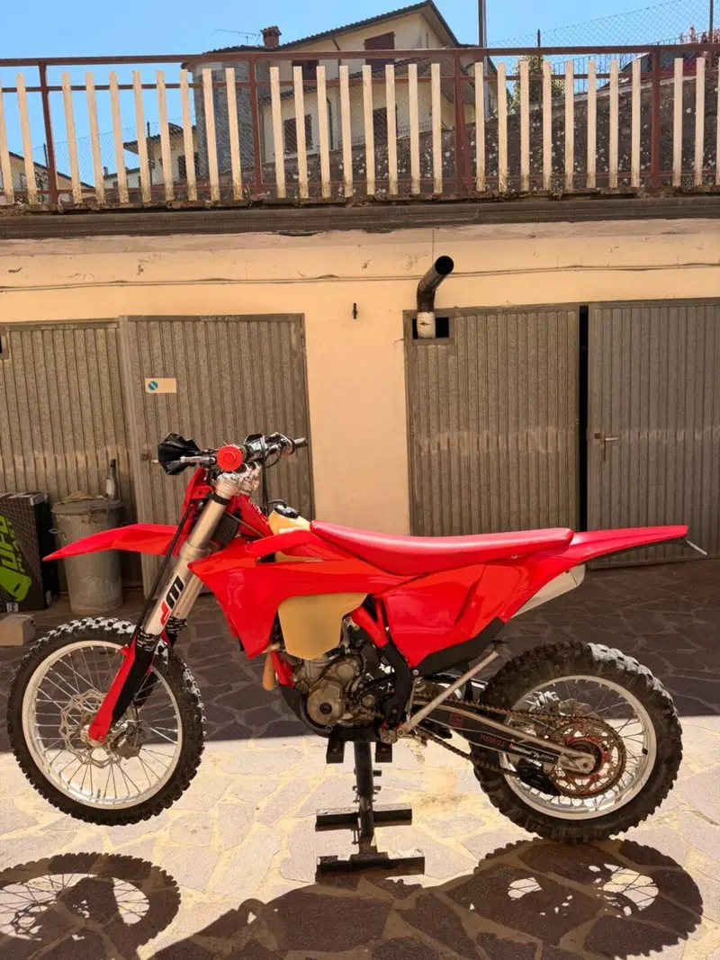 GASGAS EC 250 F (2023) (4)