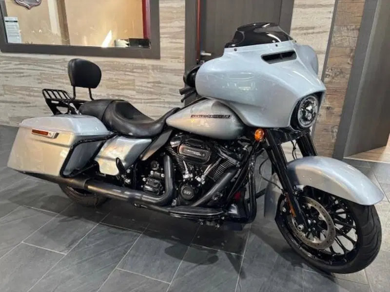 Harley-Davidson 114 Street Glide Special (2019 - 20) - FLHXS