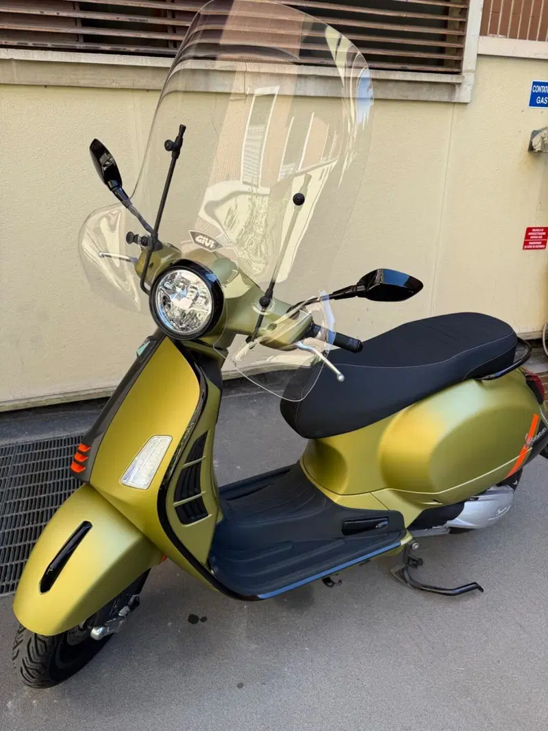 Vespa GTS 300 Super Sport (2023 - 24)