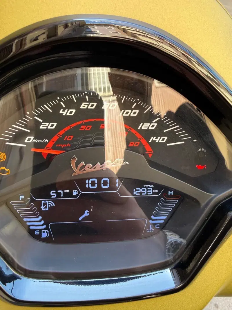 Vespa GTS 300 Super Sport (2023 - 24) (7)