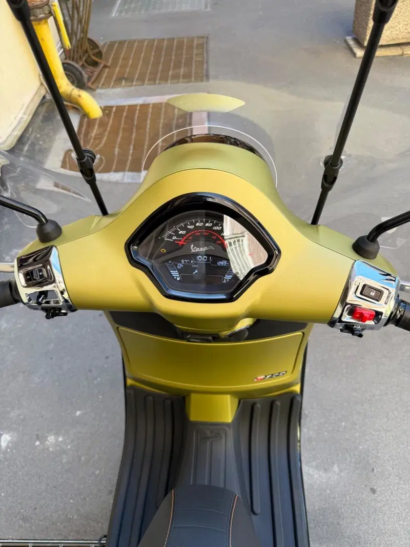 Vespa GTS 300 Super Sport (2023 - 24) (8)