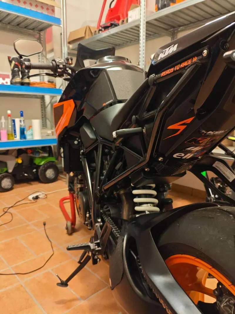 KTM 1290 Super Duke R (2019)
