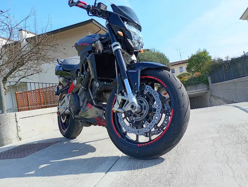 Aprilia Shiver 750 (2010 - 16) (2)