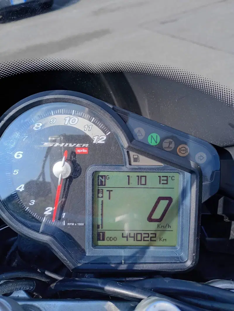 Aprilia Shiver 750 (2010 - 16) (7)