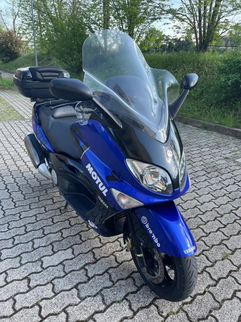 Yamaha T-Max 500 (2004 - 07) (3)