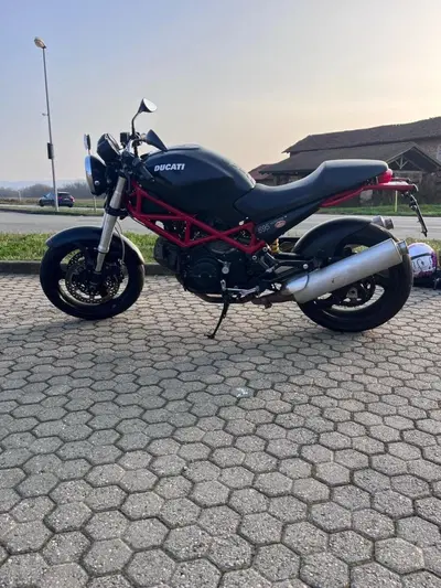 Ducati Monster 695 (2006 - 08) usata