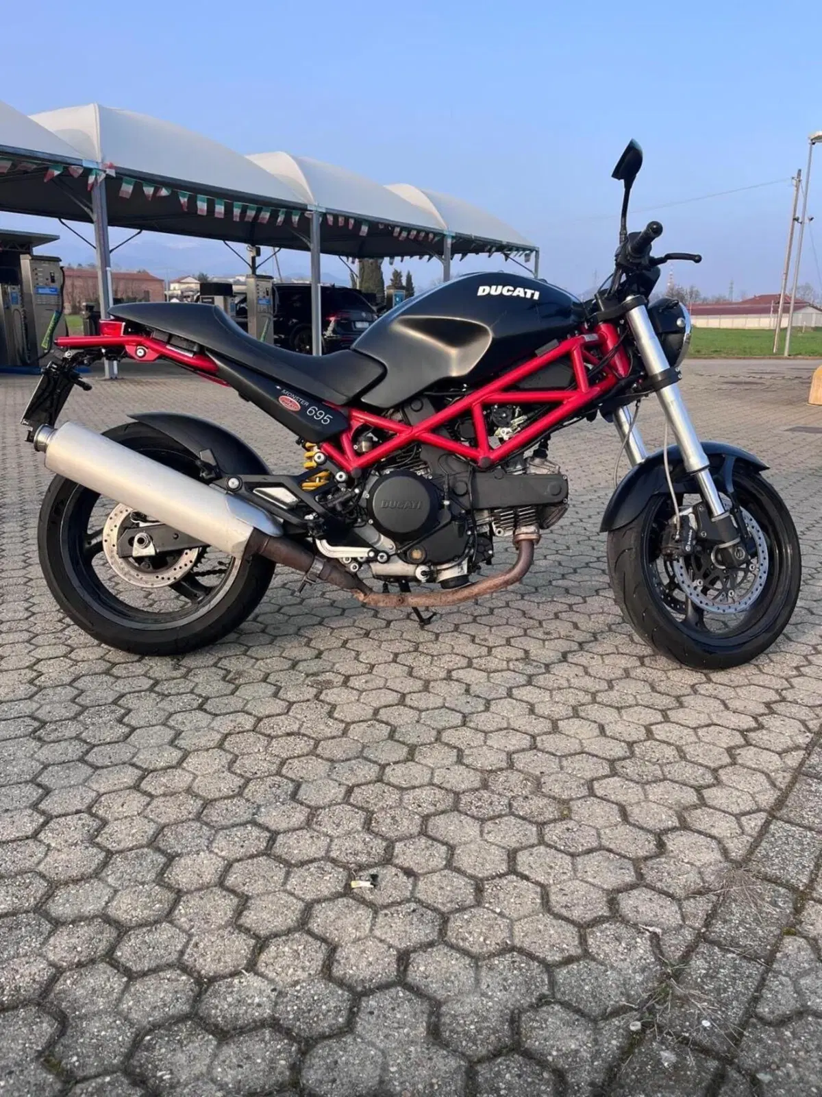 Ducati Monster 695 (2006 - 08) (2)