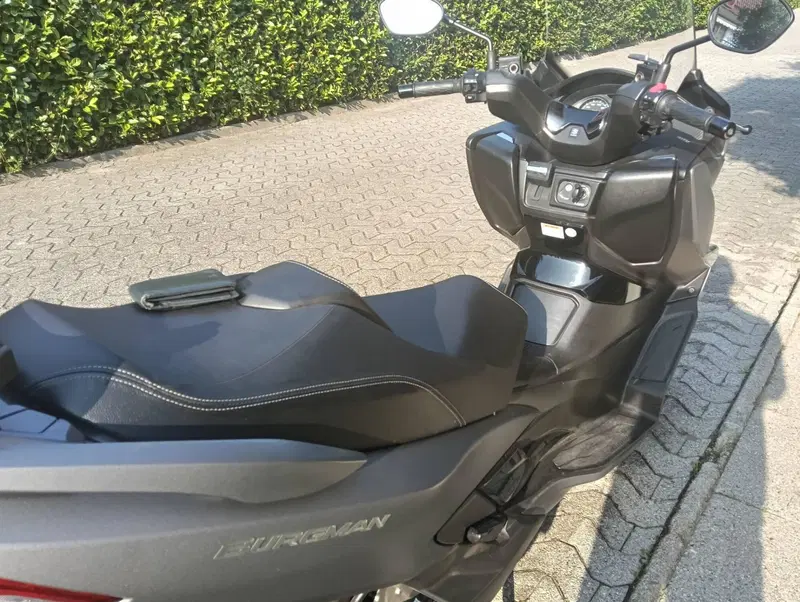 Suzuki Burgman AN 400 (2017 - 20) (3)