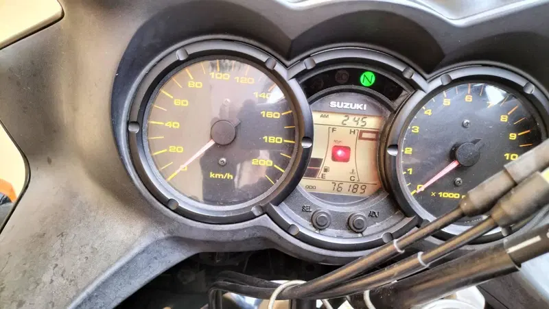 Suzuki V-Strom 650DL (2006 - 07) (5)