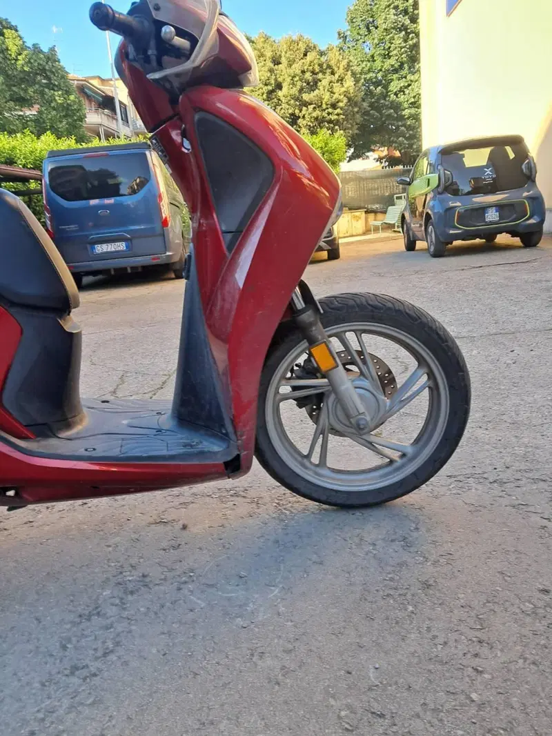Honda SH 150i (2017 - 19) (3)