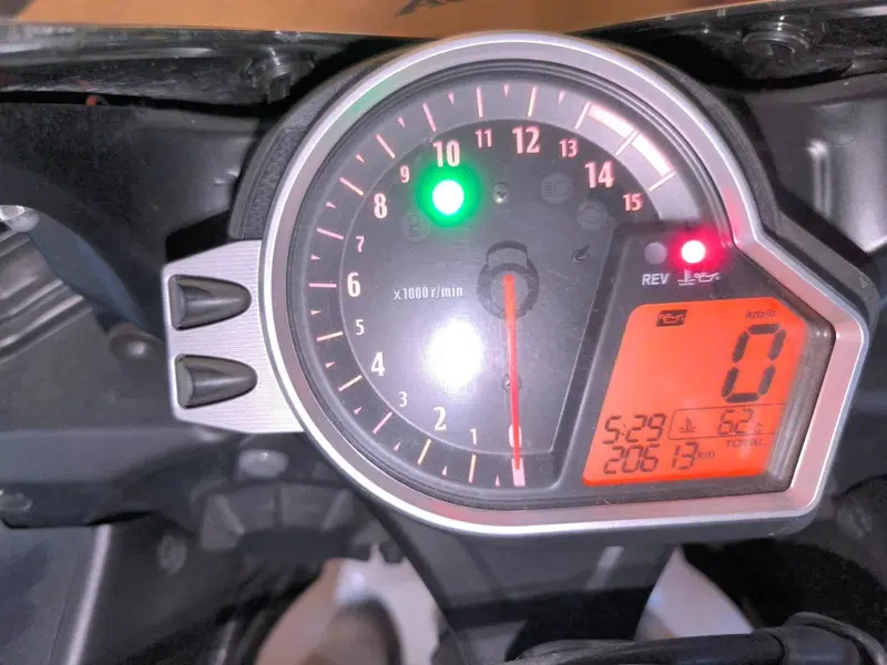 Honda CBR 1000 RR Fireblade (2008 - 11) (5)