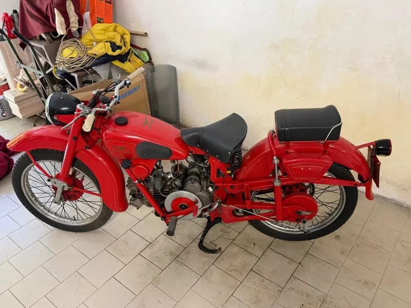 Moto Guzzi  moto guzzi 250