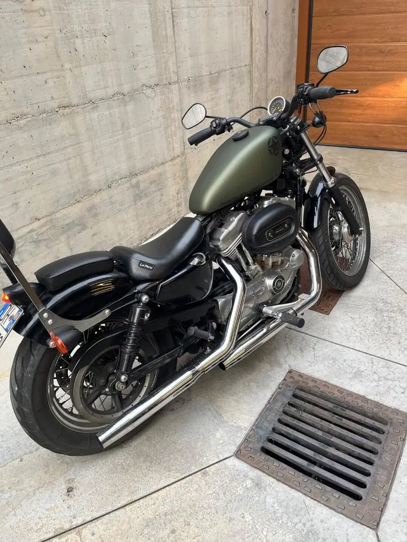 Harley-Davidson 883 (2006 - 07) - XL (6)