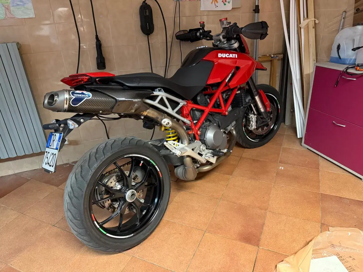 Ducati Hypermotard 1100 EVO (2010 - 12)