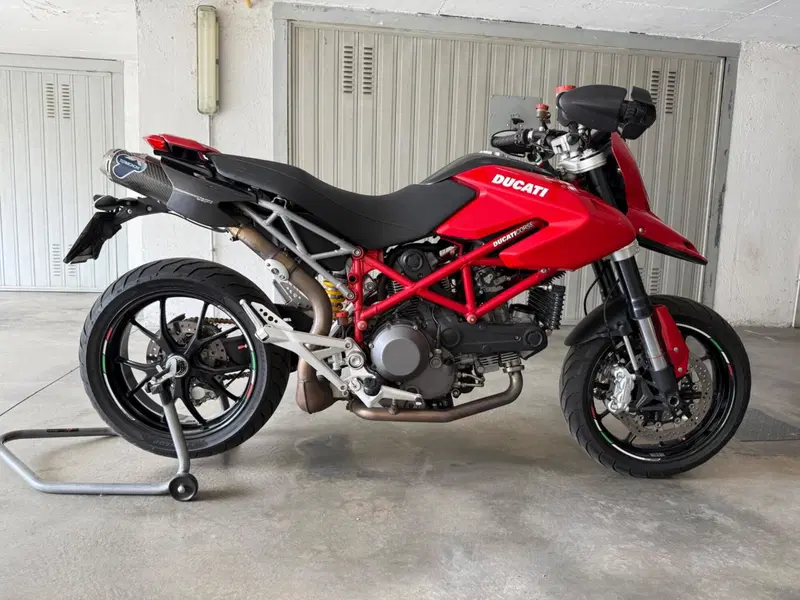 Ducati Hypermotard 1100 EVO (2010 - 12) (2)