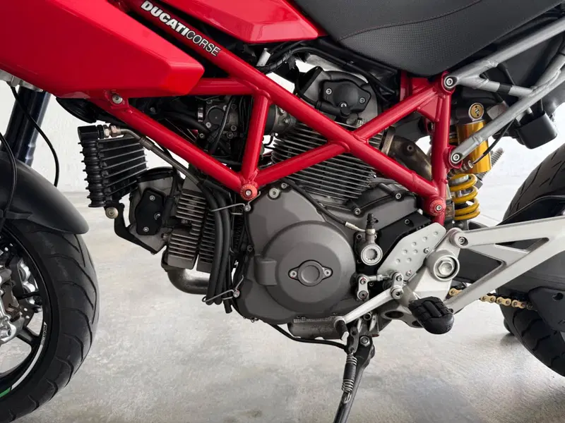 Ducati Hypermotard 1100 EVO (2010 - 12) (5)