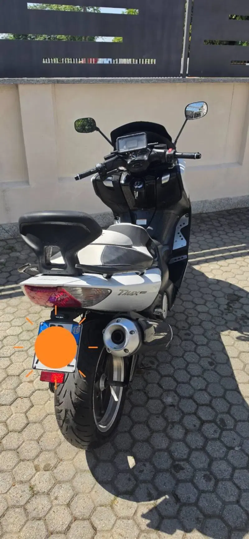 Yamaha T-Max 500 White Max (2010 - 11) (3)