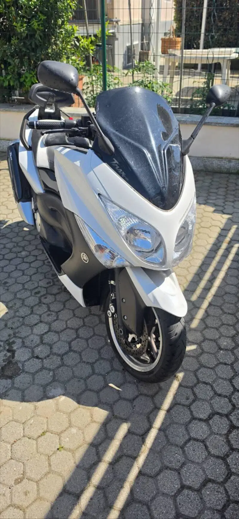 Yamaha T-Max 500 White Max (2010 - 11) (4)