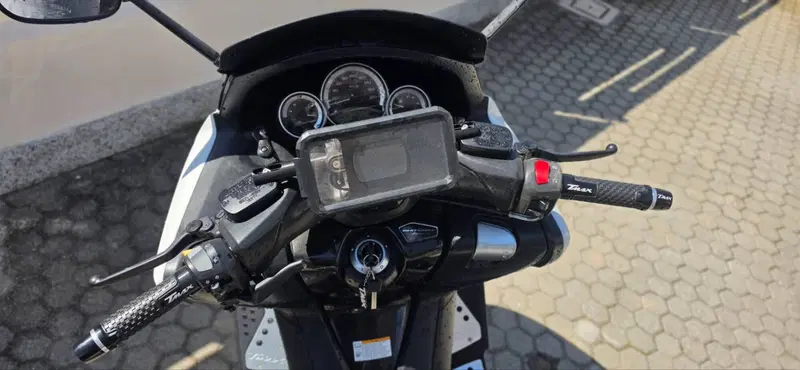 Yamaha T-Max 500 White Max (2010 - 11) (5)