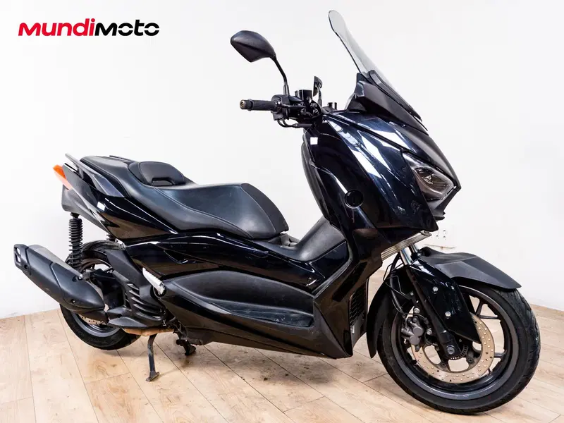 Yamaha X-Max 125 Tech Max (2020) (2)