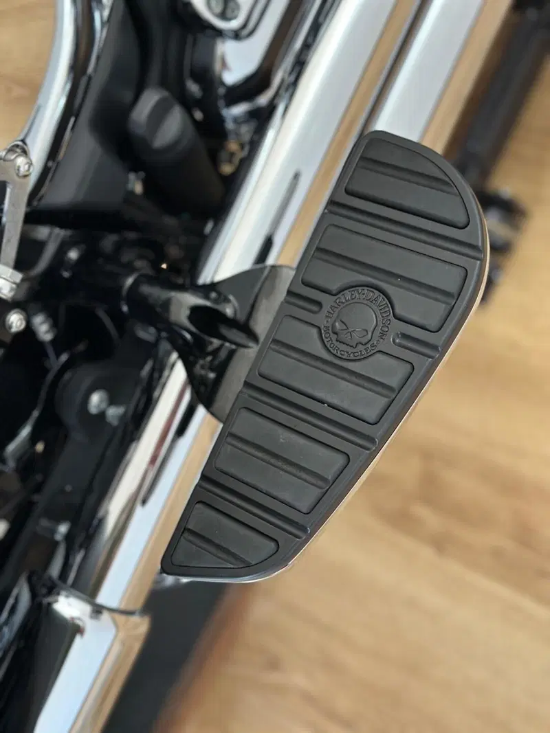 Harley-Davidson 107 Deluxe (2018 - 20) - FLDE (17)