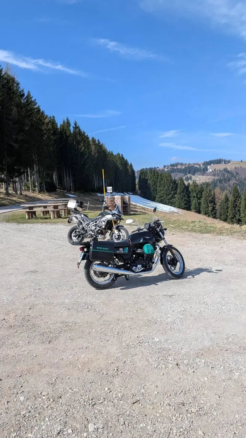 Moto Guzzi V7 III Special (2017 - 20) (3)