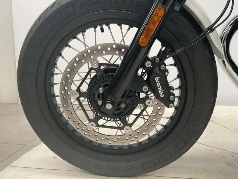 Moto Guzzi V7 Special (2025 - 26) (2)