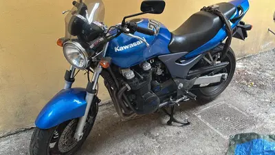 Kawasaki ZR-7 (1999 - 00) usata