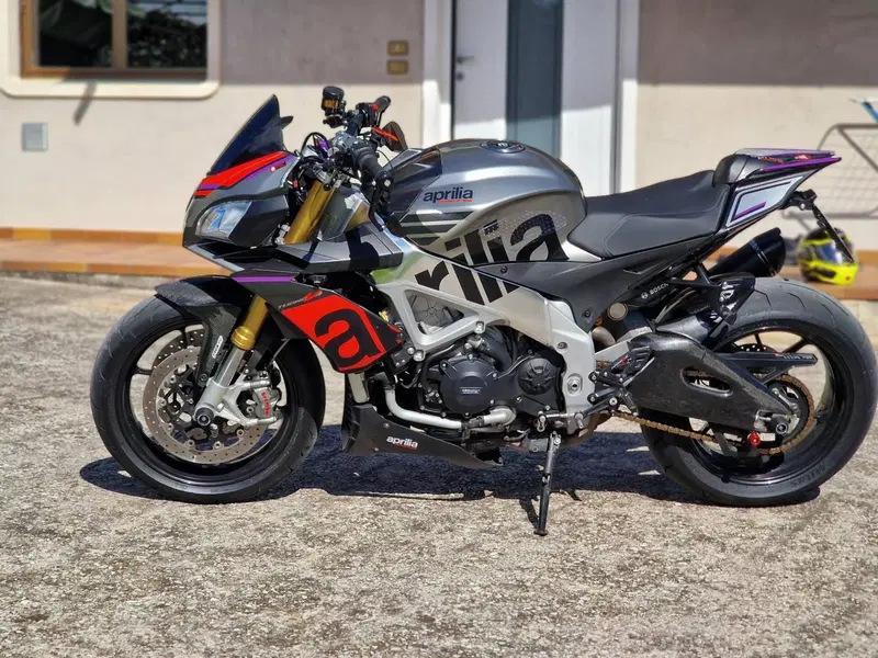Aprilia Tuono V4 RR (2015 - 17)