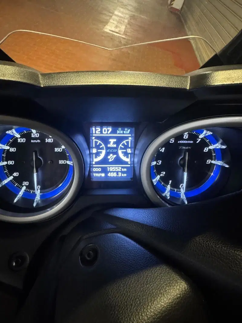 Yamaha T-Max 530 DX (2017 - 19) (6)