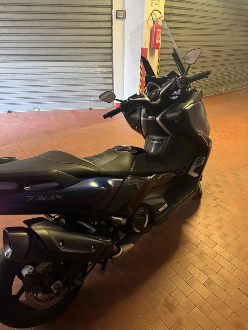 Yamaha T-Max 530 DX (2017 - 19) (3)