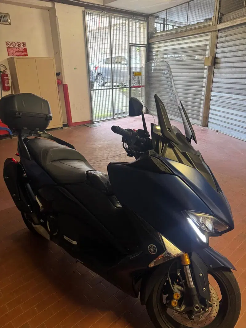 Yamaha T-Max 530 DX (2017 - 19) (7)