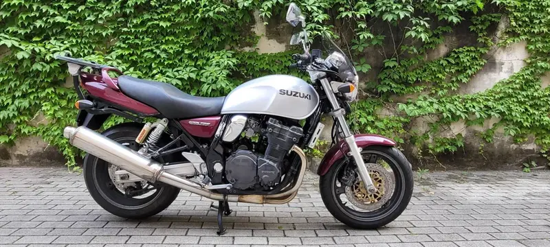 Suzuki GSX 750 (1998 - 03)