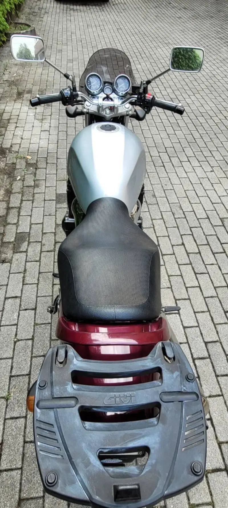 Suzuki GSX 750 (1998 - 03) (4)