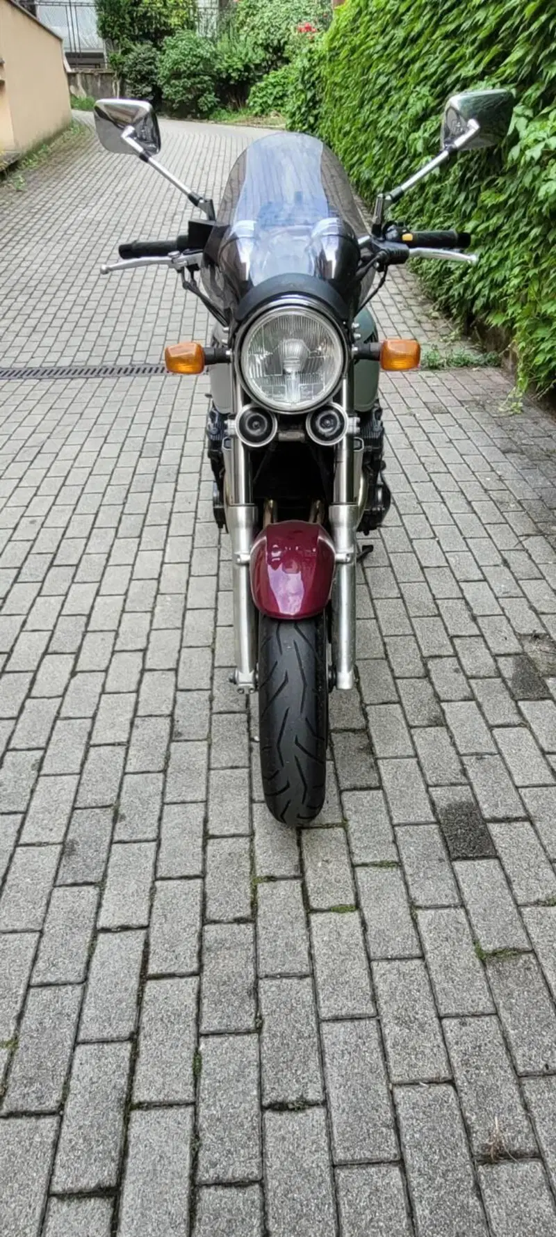 Suzuki GSX 750 (1998 - 03) (5)