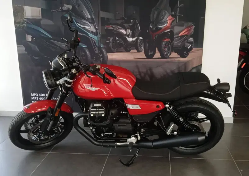 Moto Guzzi V7 Sport (2025 - 26) (10)