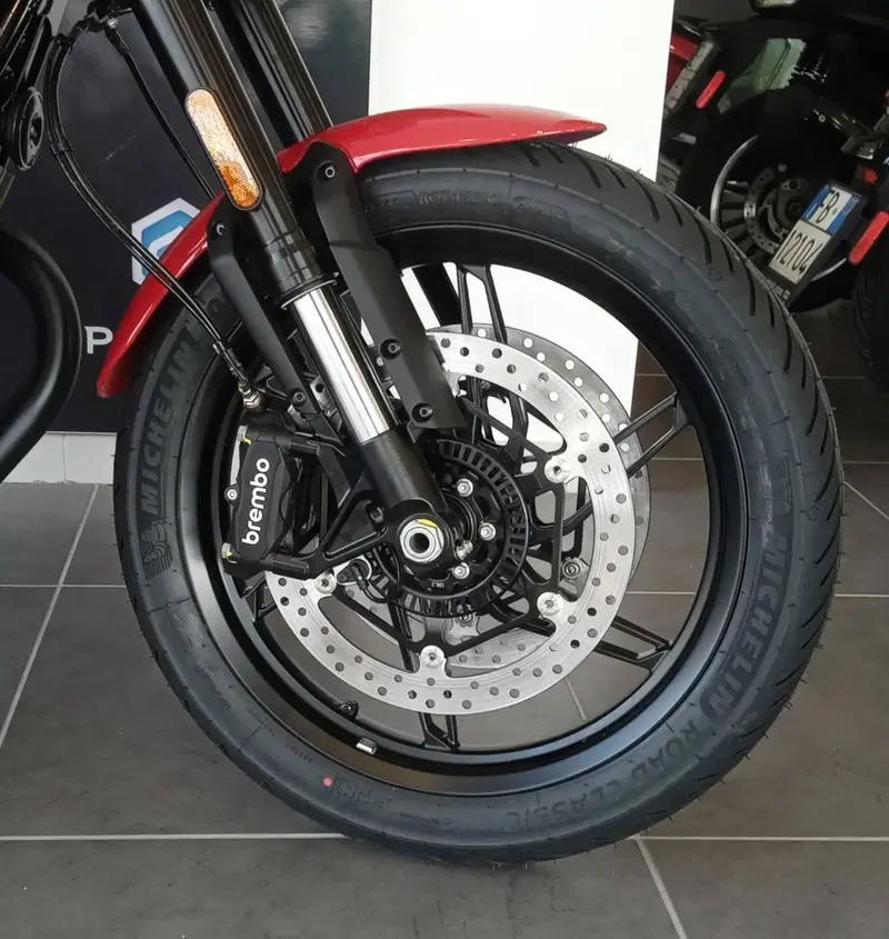 Moto Guzzi V7 Sport (2025 - 26) (11)