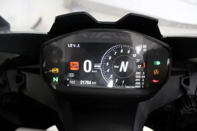 Ducati Panigale V2 (2021 - 24) (7)