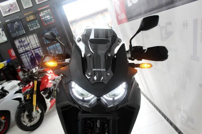 Honda Africa Twin CRF 1100L (2022 - 23) (4)
