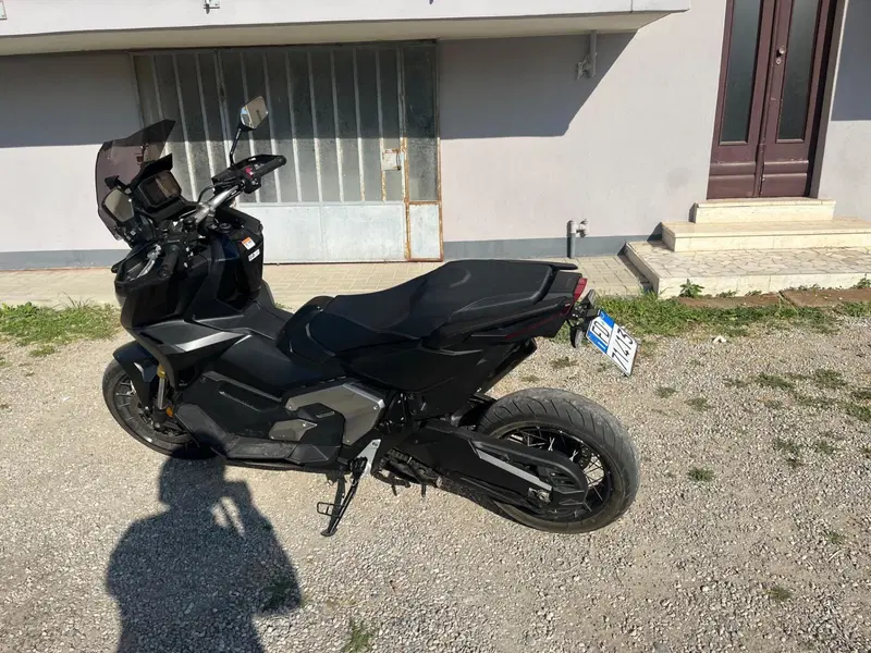 Honda X-ADV 750 DCT Adventure (2021 - 24) (4)