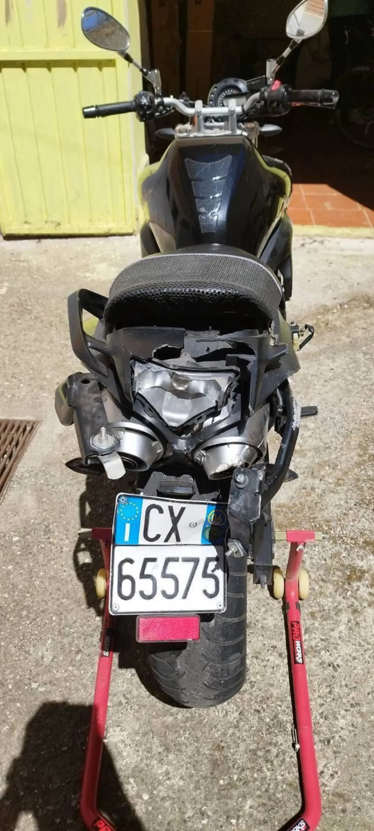Yamaha FZ6 (2004 - 07) (6)