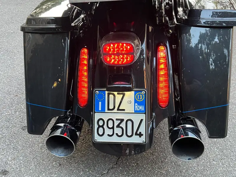 Harley-Davidson 1800 Road Glide Custom (2013) - FLTRXSE (5)