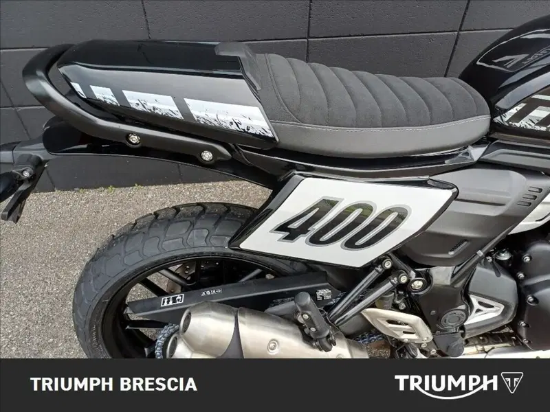 Triumph Tracker 400 (2026) (4)