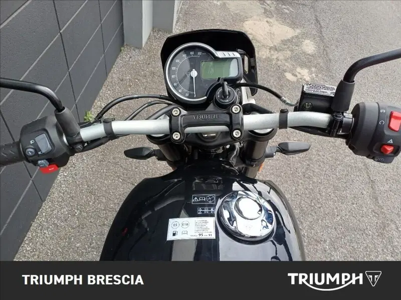 Triumph Tracker 400 (2026) (7)