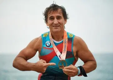 Addio Alex Zanardi, il grande campione che ci ha insegnato a non mollare mai