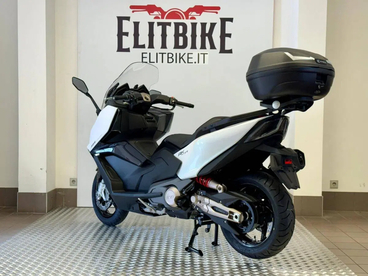 Kymco AK 575 Premium (2025 - 26) (8)