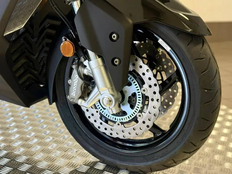 Kymco AK 575 Premium (2025 - 26) (20)