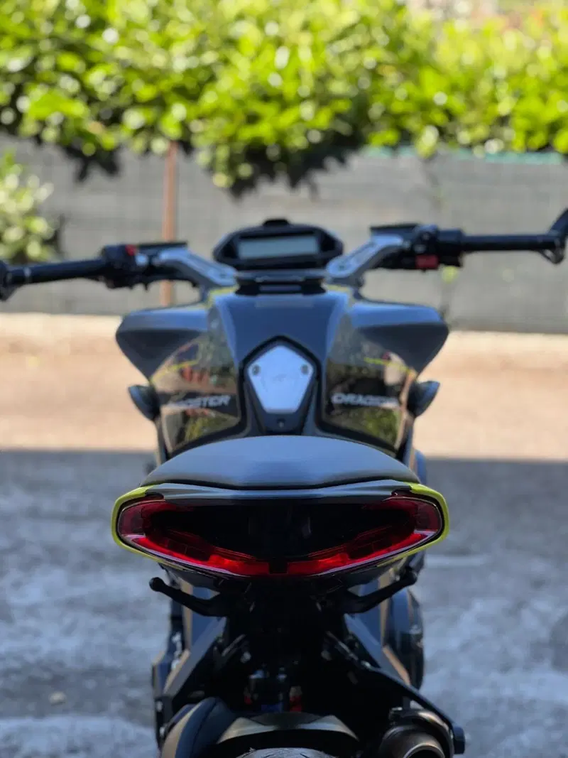 MV Agusta Dragster 800 RR (2018 - 20) (12)